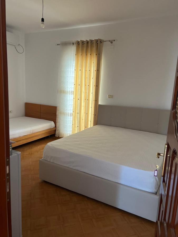 Rooms For Rent Habipi Vlore Luaran gambar