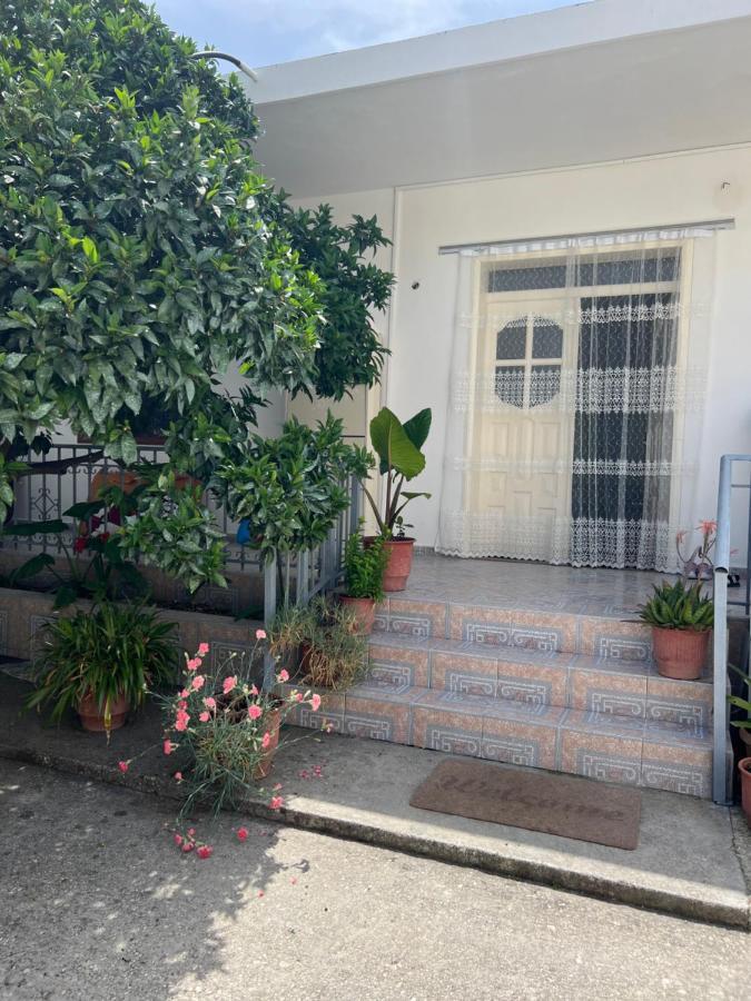 Rooms For Rent Habipi Vlore Luaran gambar