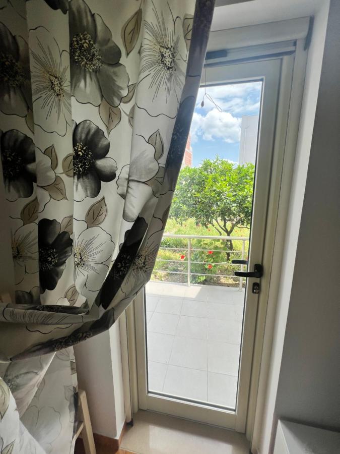 Rooms For Rent Habipi Vlore Luaran gambar